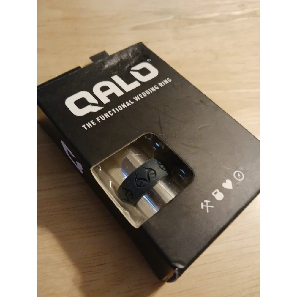 NEW Qalo - The Functional‎ Wedding Ring, Silicone Band in Black RealTree, Sz 9